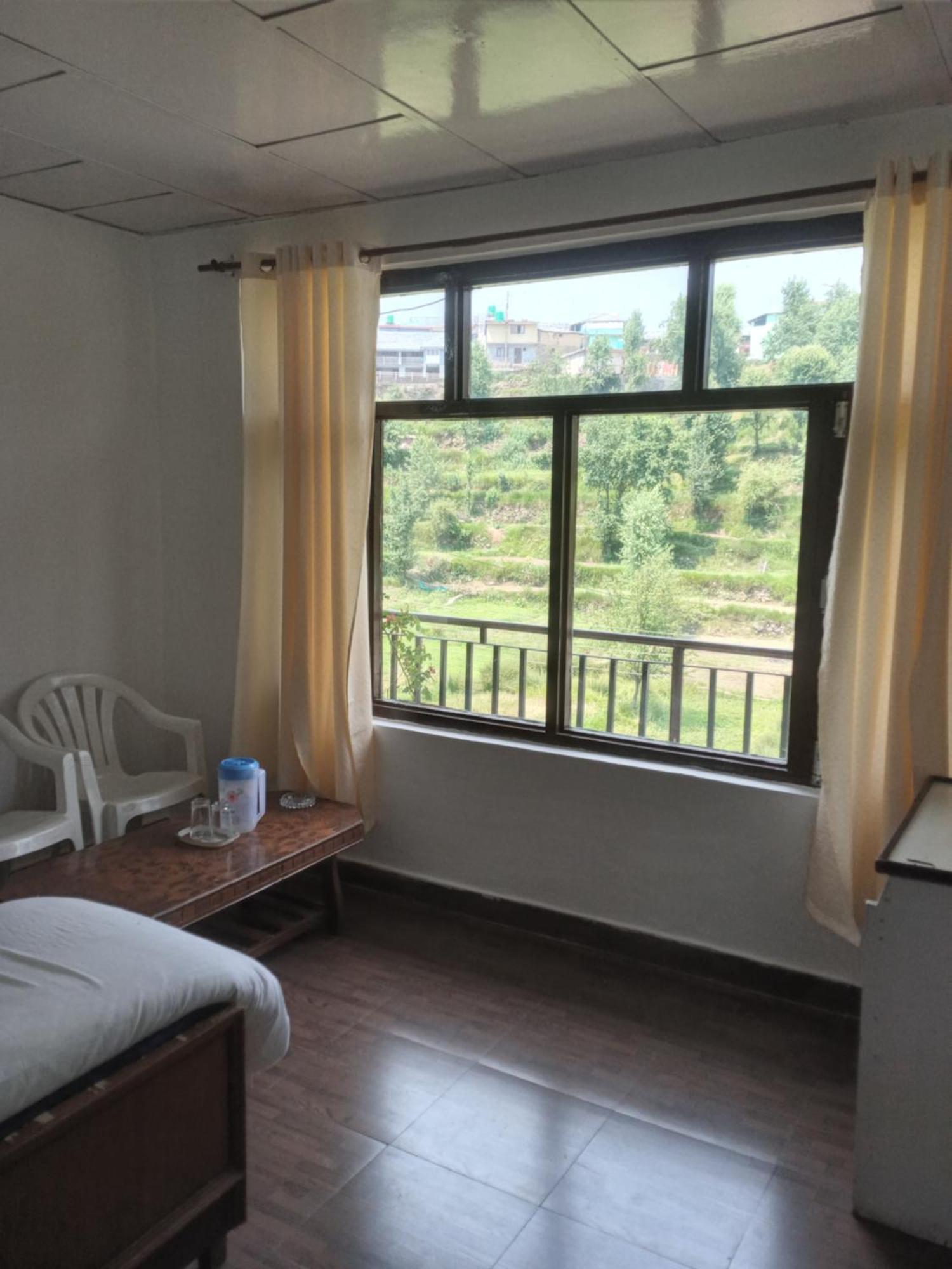 Nirmal Homestay Dharamsala Zewnętrze zdjęcie